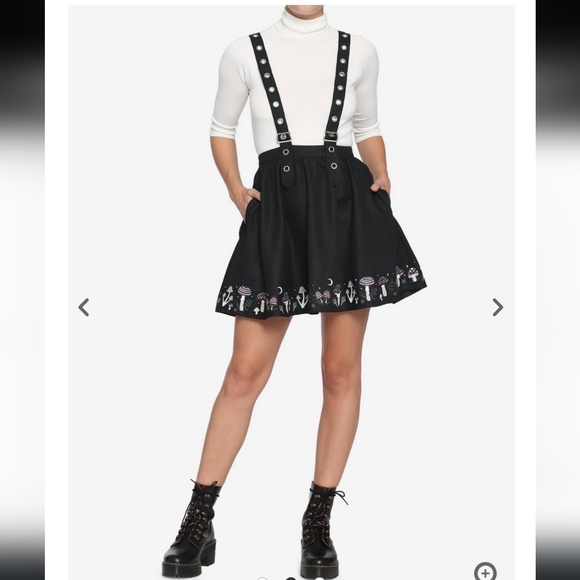 Hot Topic Dresses & Skirts - Hot Topic Women's Black and Pink Dungarees-overalls size S/M